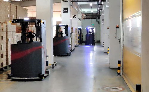案例 板货堆叠应用 未来机器人助力食品加工行业打造柔性工厂